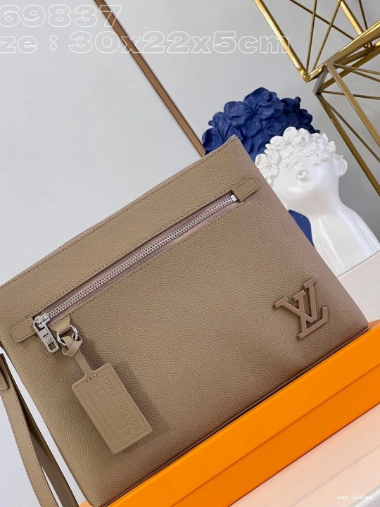 Cheap IPAD POUCH LOUIS VUITTON 0709